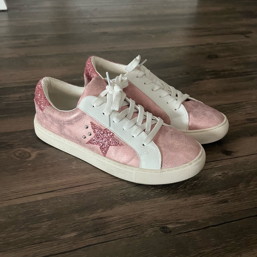 Hey Girl by Corkys Sneakers
